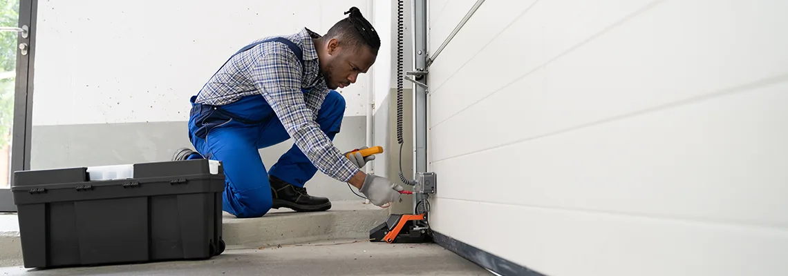 Repair Garage Door Not Closing But Light Flashing in Lake Worth